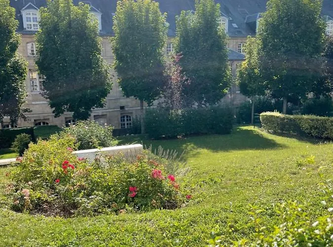 Apartment Le Garden Avec Terrasse Et Parking Centre